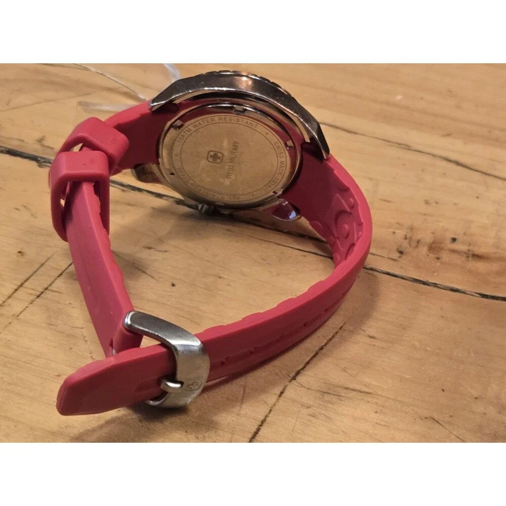 Swiss Military Army Red Stainless Steel 100M Dive Watch. New Battery. 36mm